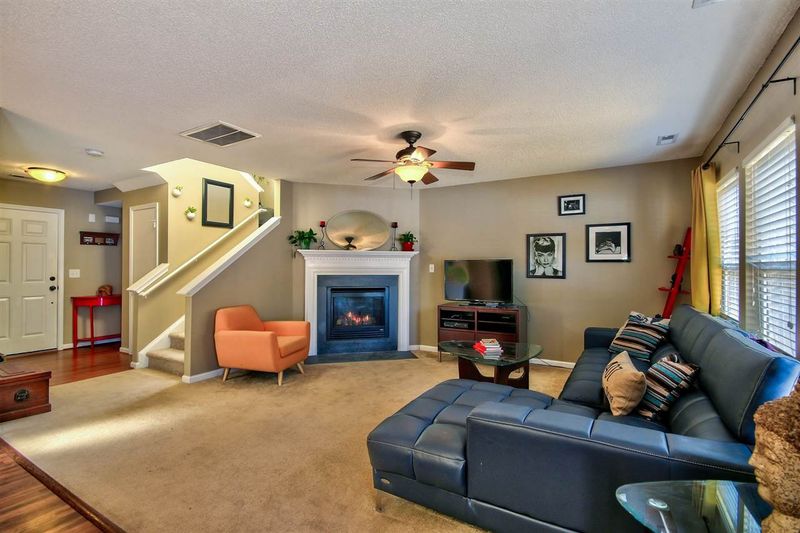 407 Pebblestone Dr, Durham, NC 27703