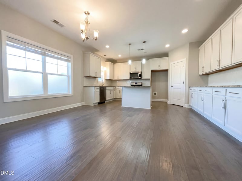 407 Richlands Cliff Dr, Youngsville, NC 27596