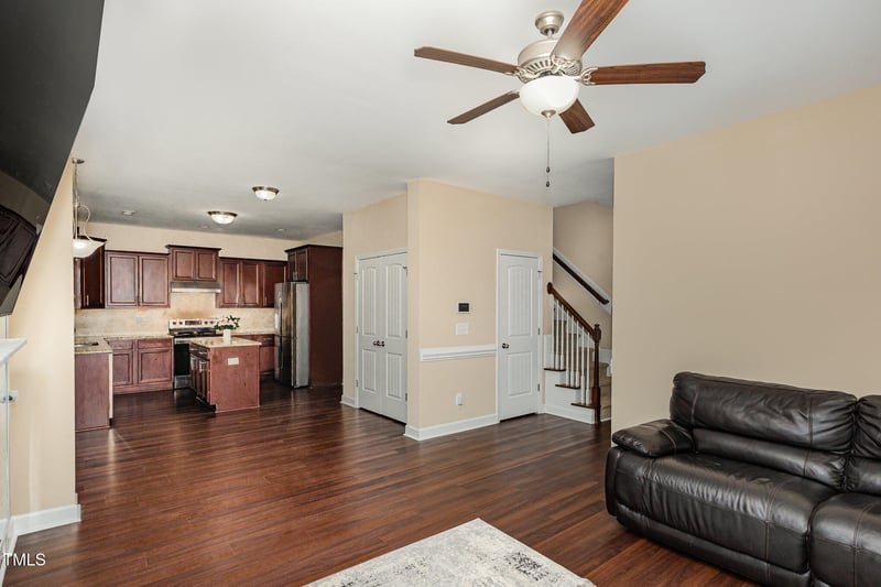 407 Summerwind Plantation Dr, Garner, NC 27529