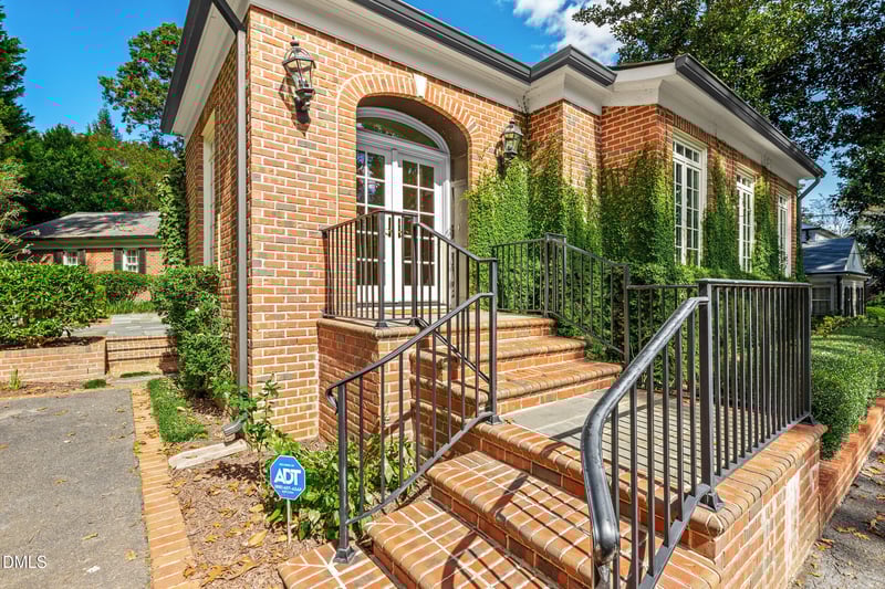 407 Transylvania Ave, Raleigh, NC 27609