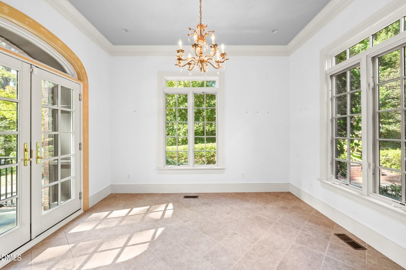 407 Transylvania Ave, Raleigh, NC 27609