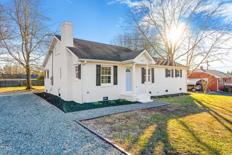 407 Westgate Dr, Burlington, NC 27244