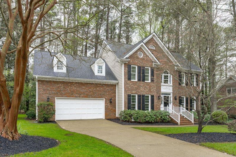 407 Whisperwood Dr, Cary, NC 27518