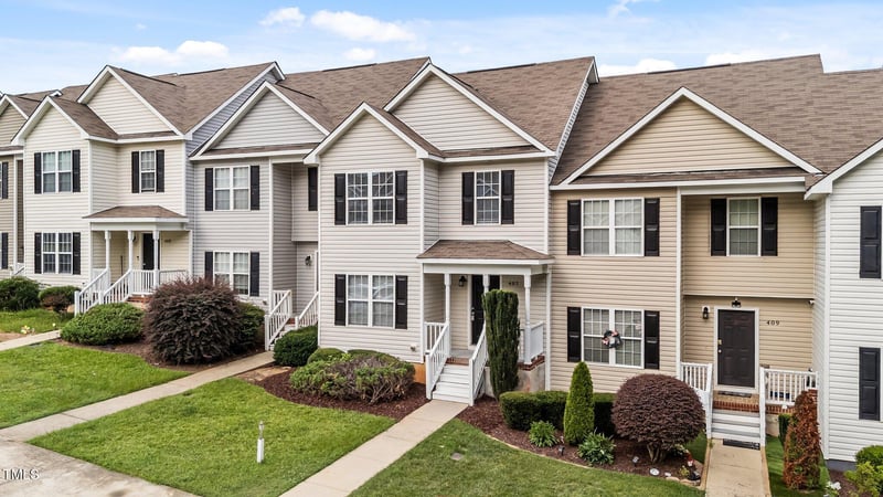 407 Whitehall Ct, Clayton, NC 27520