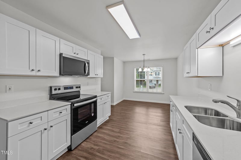 407 Whitehall Ct, Clayton, NC 27520