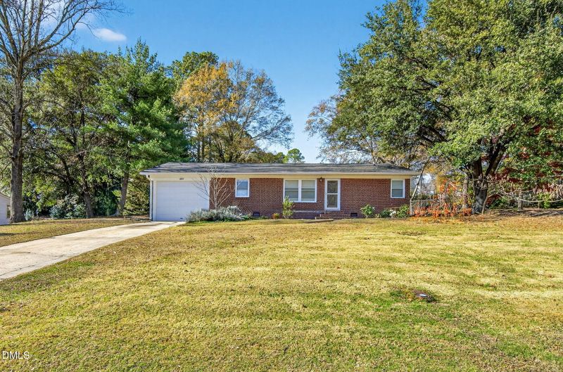 407 N Willow St, Angier, NC 27501