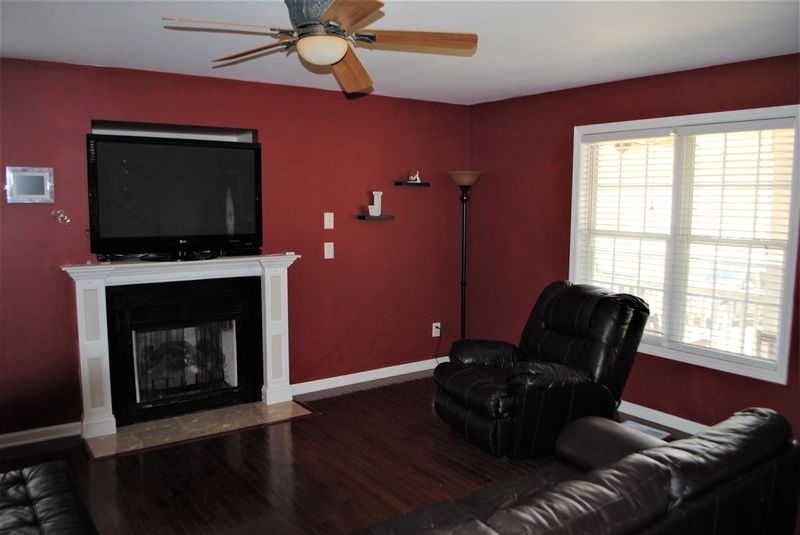 4071 Brooksdale Dr, Franklinton, NC 27525