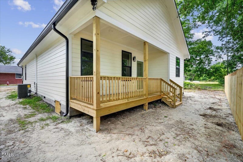 408 Brevard St, Selma, NC 27576