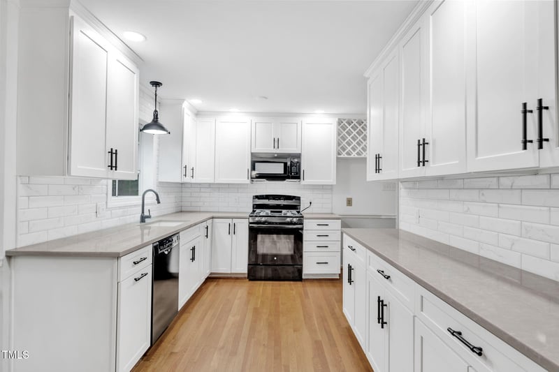 408 Brookcliff Ln, Cary, NC 27511