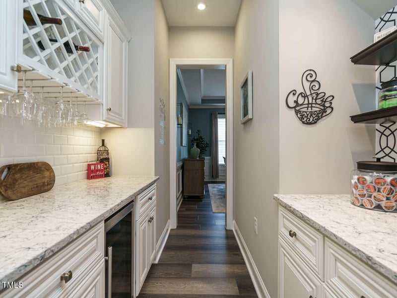 408 Chickasaw Plum Dr, Holly Springs, NC 27540
