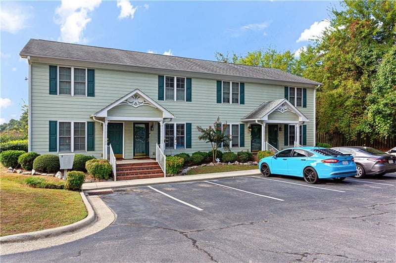 408 Cityview Ln, Fayetteville, NC 28301