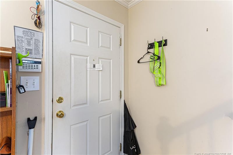 408 Cityview Ln, Fayetteville, NC 28301