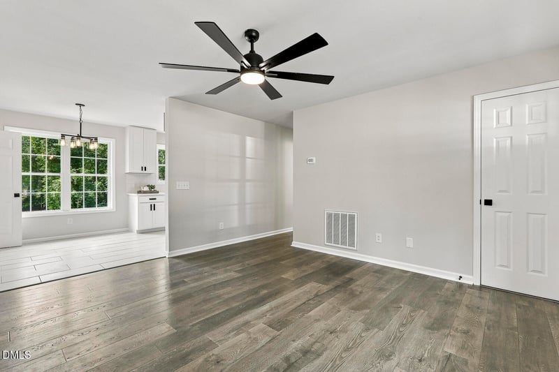 408 Crestview St, Sanford, NC 27330