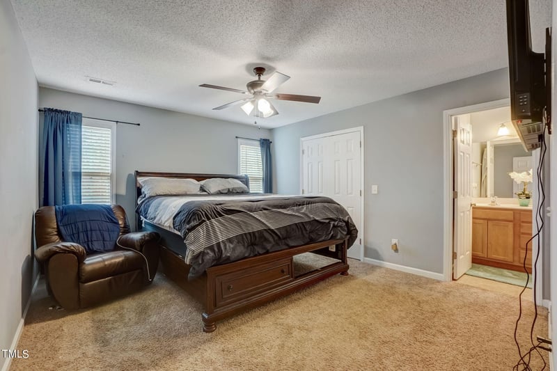 408 Crusaders Dr, Sanford, NC 27330