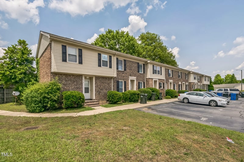408 Cumbrian Ct, Fayetteville, NC 28314