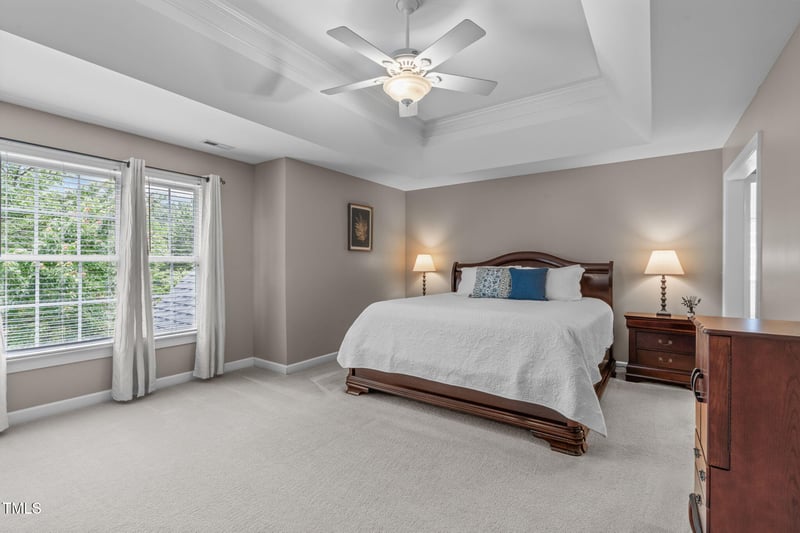 408 Dairy Farm Dr, Hillsborough, NC 27278
