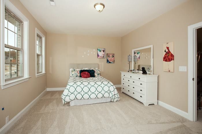 408 Fairway Dr, Mebane, NC 27302