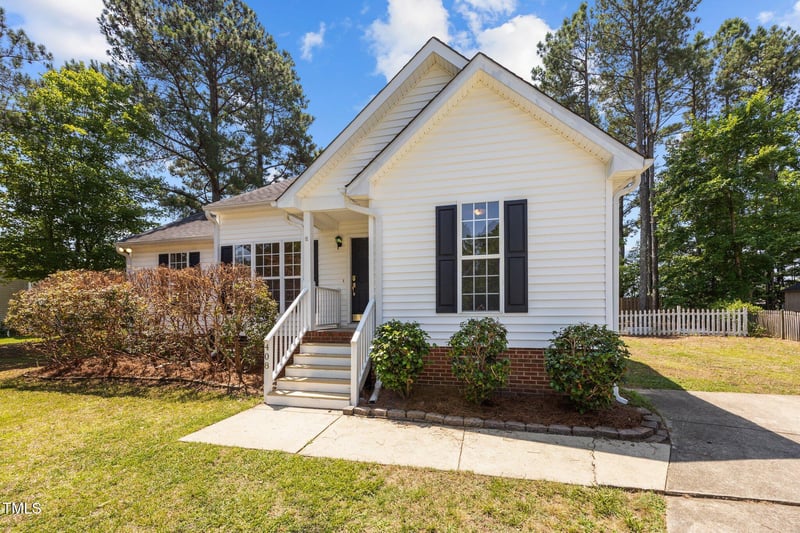 408 Flagg Rd, Holly Springs, NC 27540