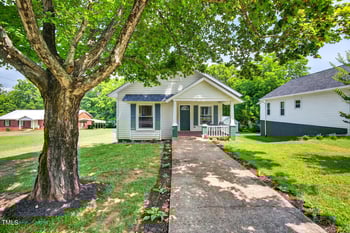 408 Fourth/ 4th St, Mebane, NC 27302