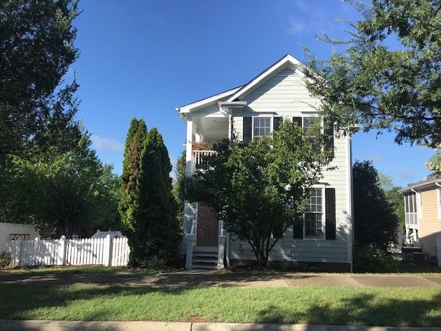 408 Highgrove Dr, Chapel Hill, NC 27516