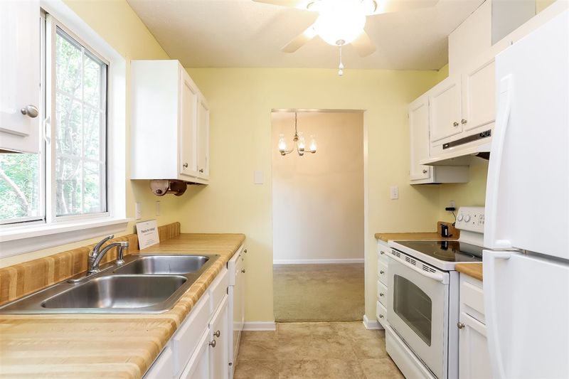 408 Indigo Dr, Cary, NC 27513
