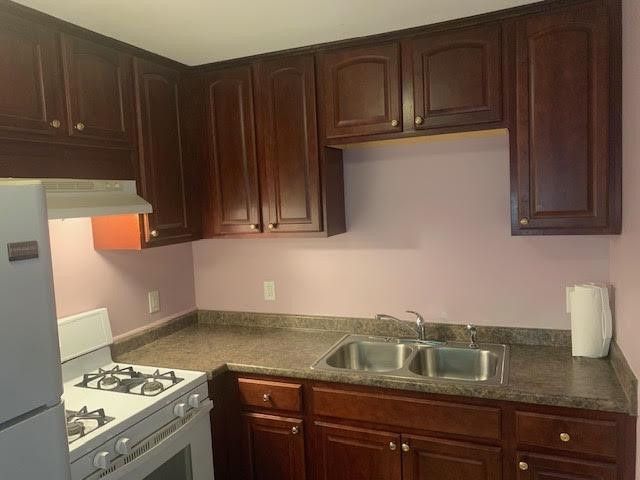 408 Lansing St, Raleigh, NC 27610