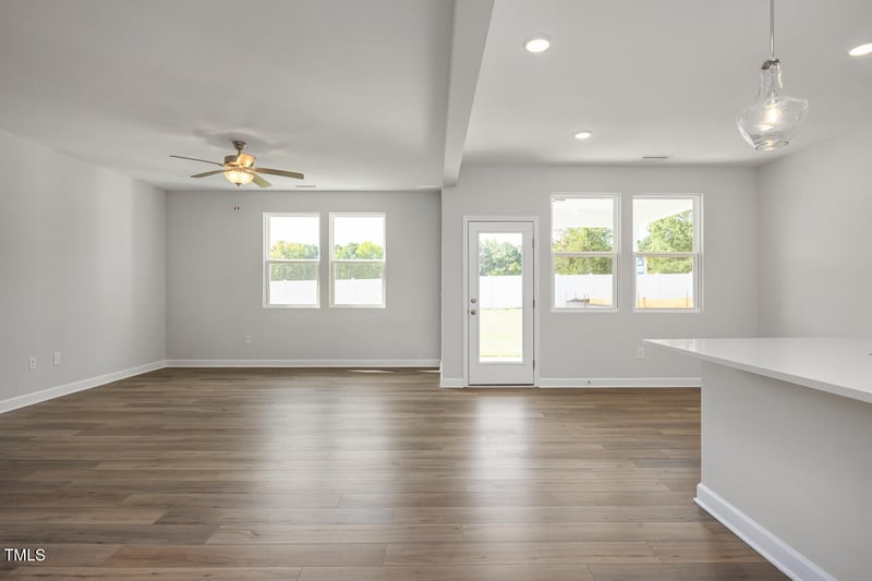 408 Longleaf Glen Ln, Zebulon, NC 27597