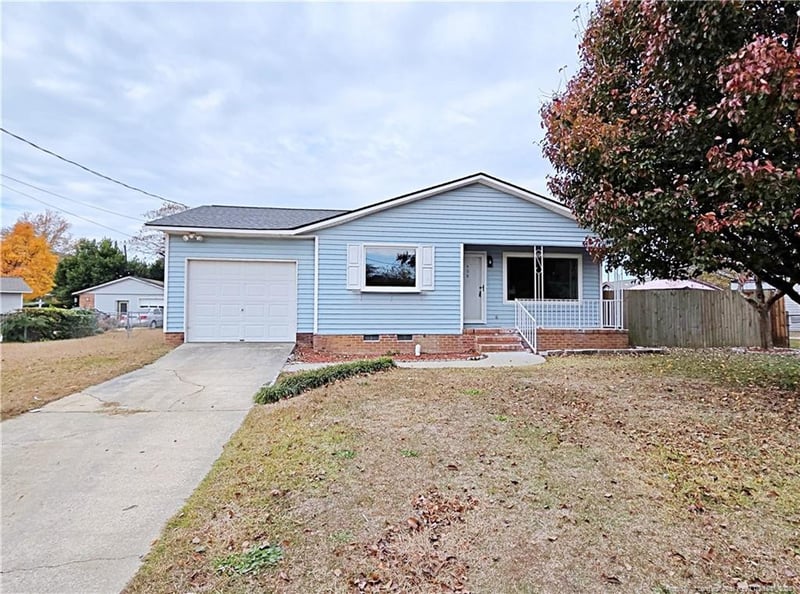 408 Lynhurst Dr, Fayetteville, NC 28314