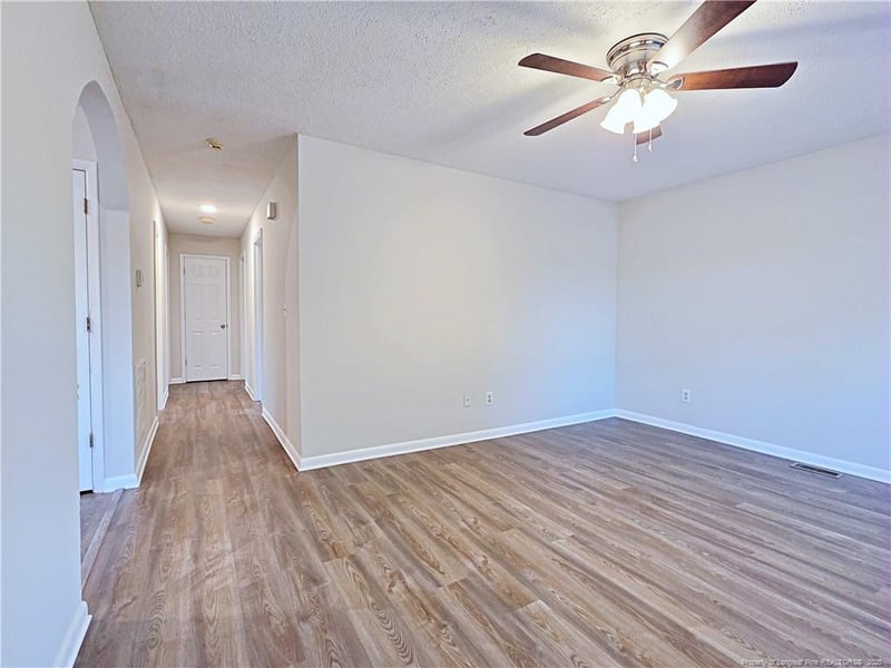 408 Lynhurst Dr, Fayetteville, NC 28314