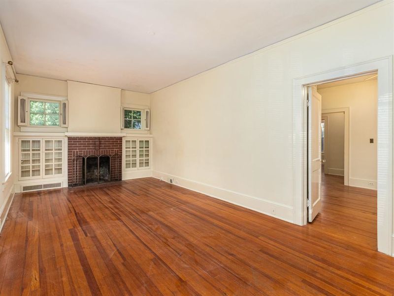 408 Mccauley St, Chapel Hill, NC 27516