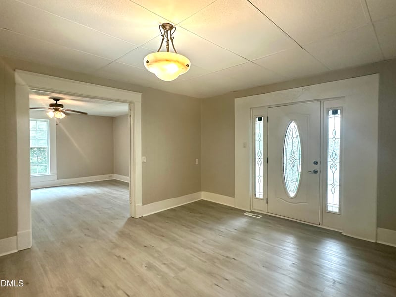 408 E Nash St, Louisburg, NC 27549