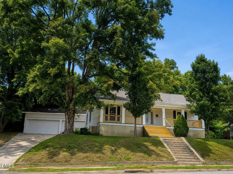 408 E Nash St, Louisburg, NC 27549