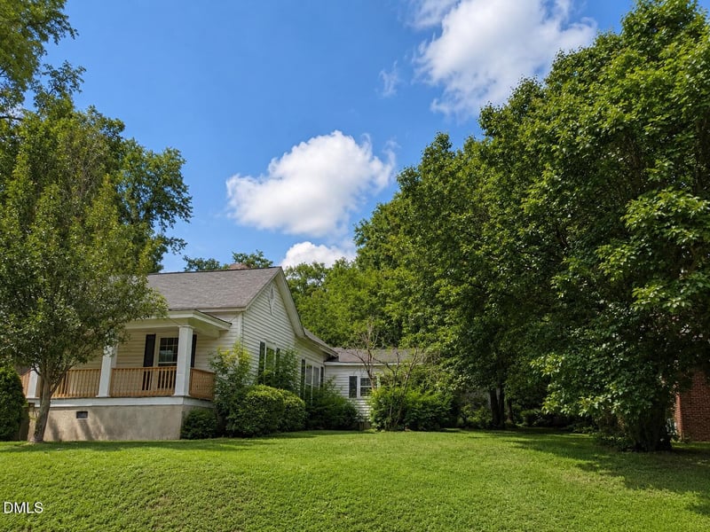 408 E Nash St, Louisburg, NC 27549