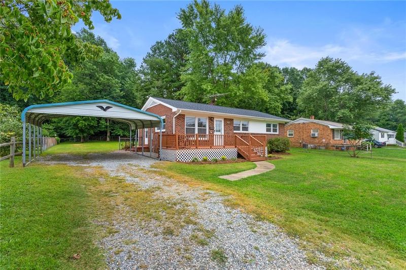408 N Ninth St, Mebane, NC 27302