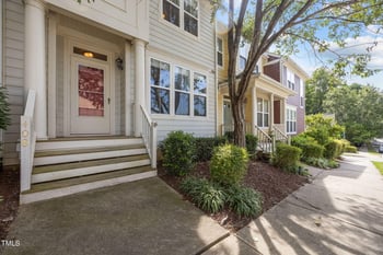 408 Oak Pine Dr, Apex, NC 27502