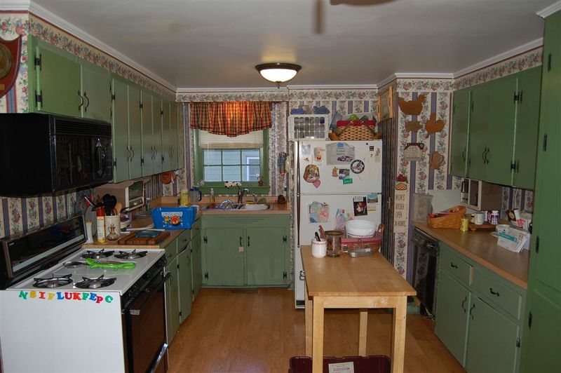 408 S Page St, Clayton, NC 27520