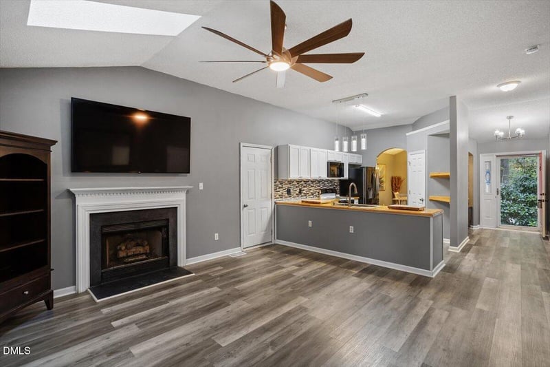 408 Patriot Pl, Hillsborough, NC 27278