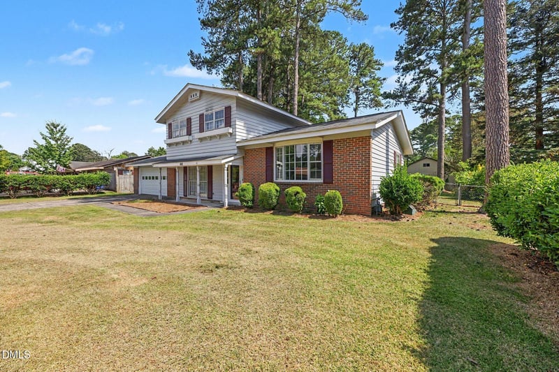408 Pecan Dr, Selma, NC 27576