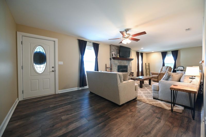 408 S Peedin Ave, Selma, NC 27576
