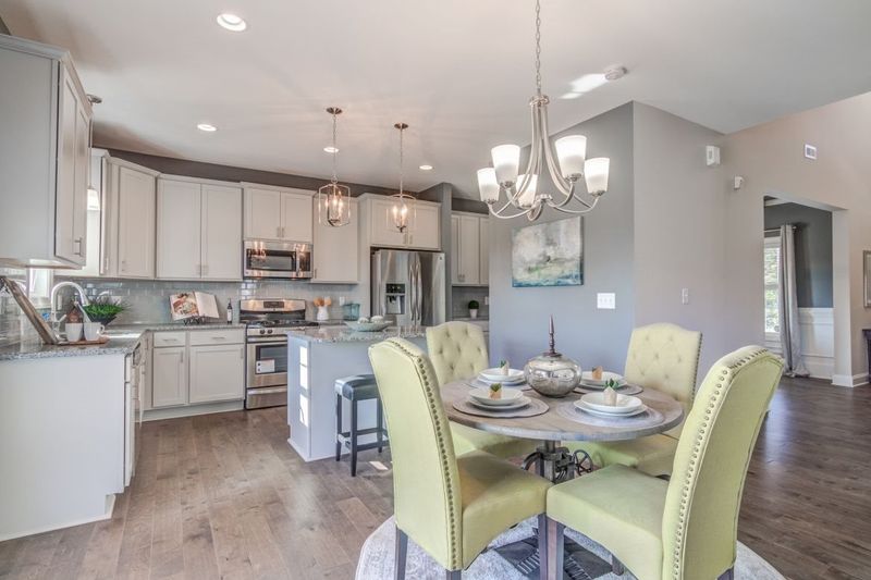 408 Richlands Cliff Dr, Youngsville, NC 27596