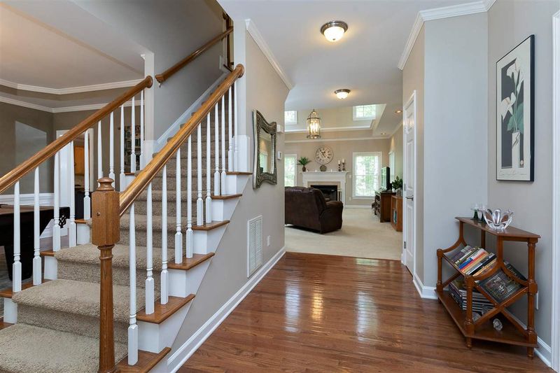 408 Riggsbee Farm Dr, Cary, NC 27519