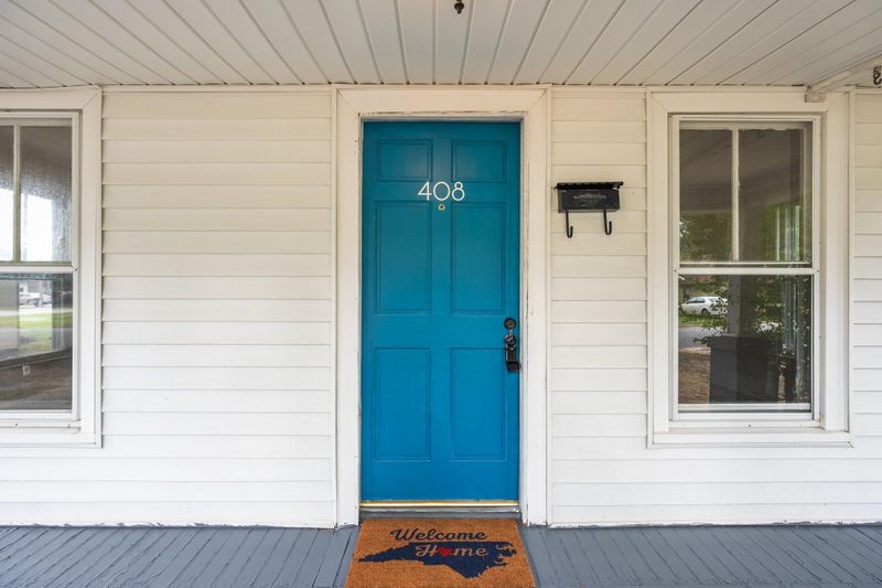 408 N Sharpe Rd, Selma, NC 27576