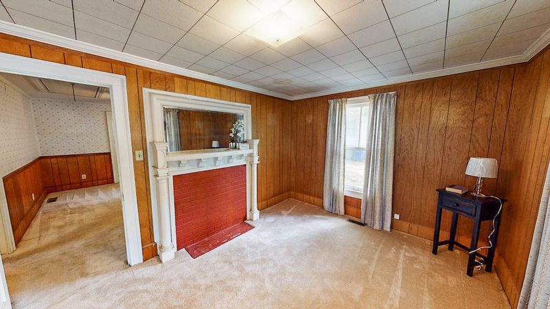 408 N Sharpe St, Selma, NC 27576