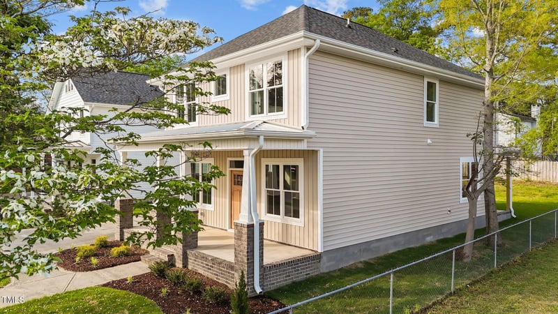 408 Stallings St, Clayton, NC 27520