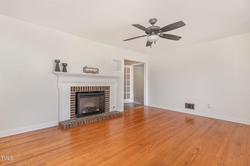 408 Stewart St, Clayton, NC 27520