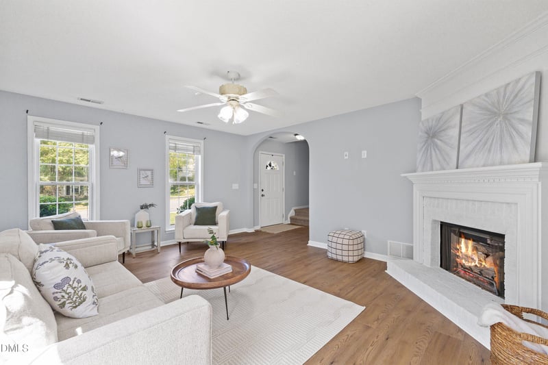 408 Stonecreek Dr, Apex, NC 27539