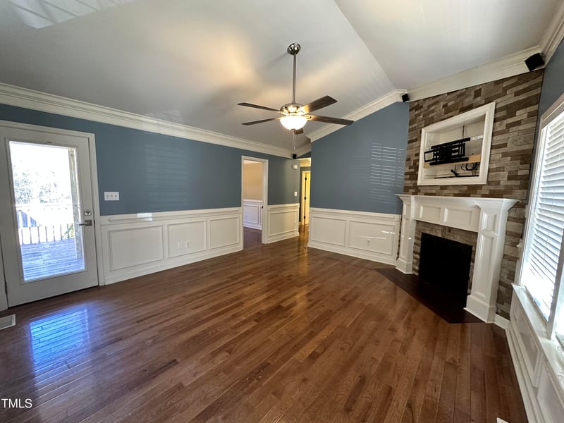408 Teal Lake Dr, Holly Springs, NC 27540