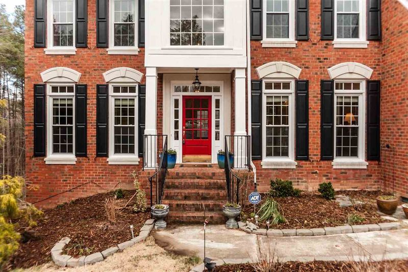 408 Tynemouth Dr, Cary, NC 27513