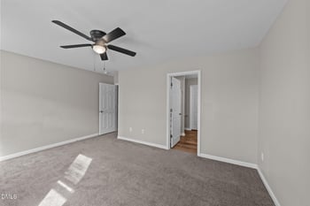 408 Waddell St, Selma, NC 27576