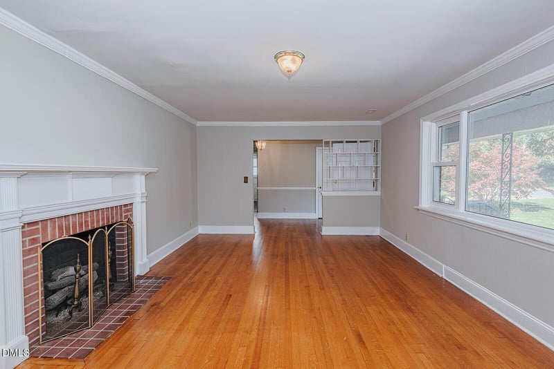 408 Ward St, Graham, NC 27253